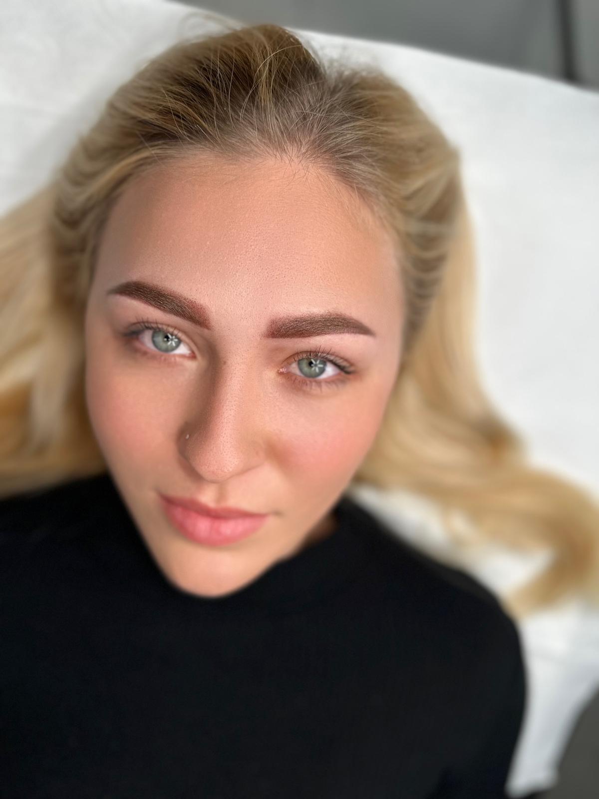 Dan drugi: Infinite Beauty ti poklanja tretman polupermanentnog make-upa, popularnih puder obrva!