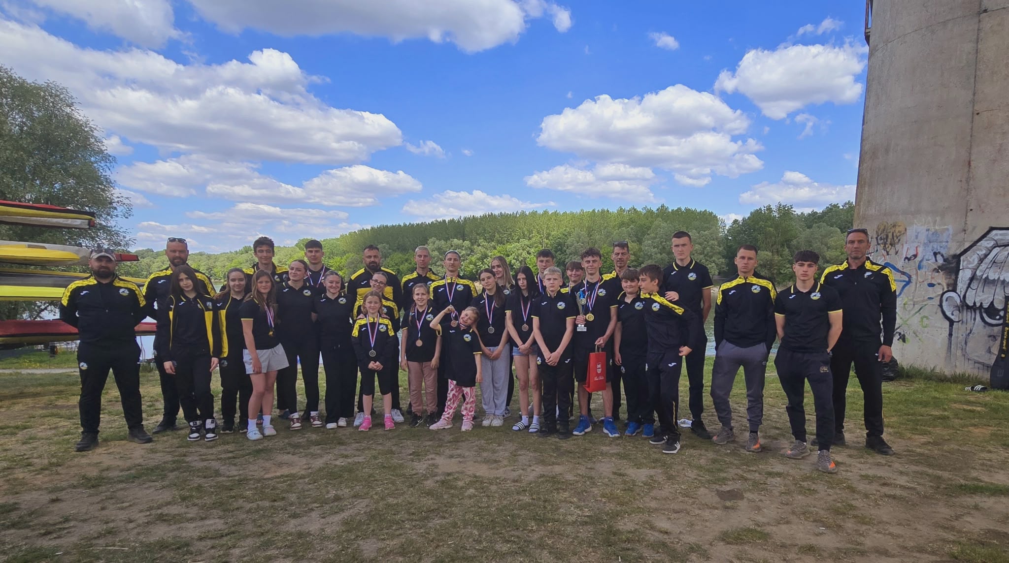 Sjajan start sezone: 29 medalja za brodski klub na otvaranju kajakaške lige