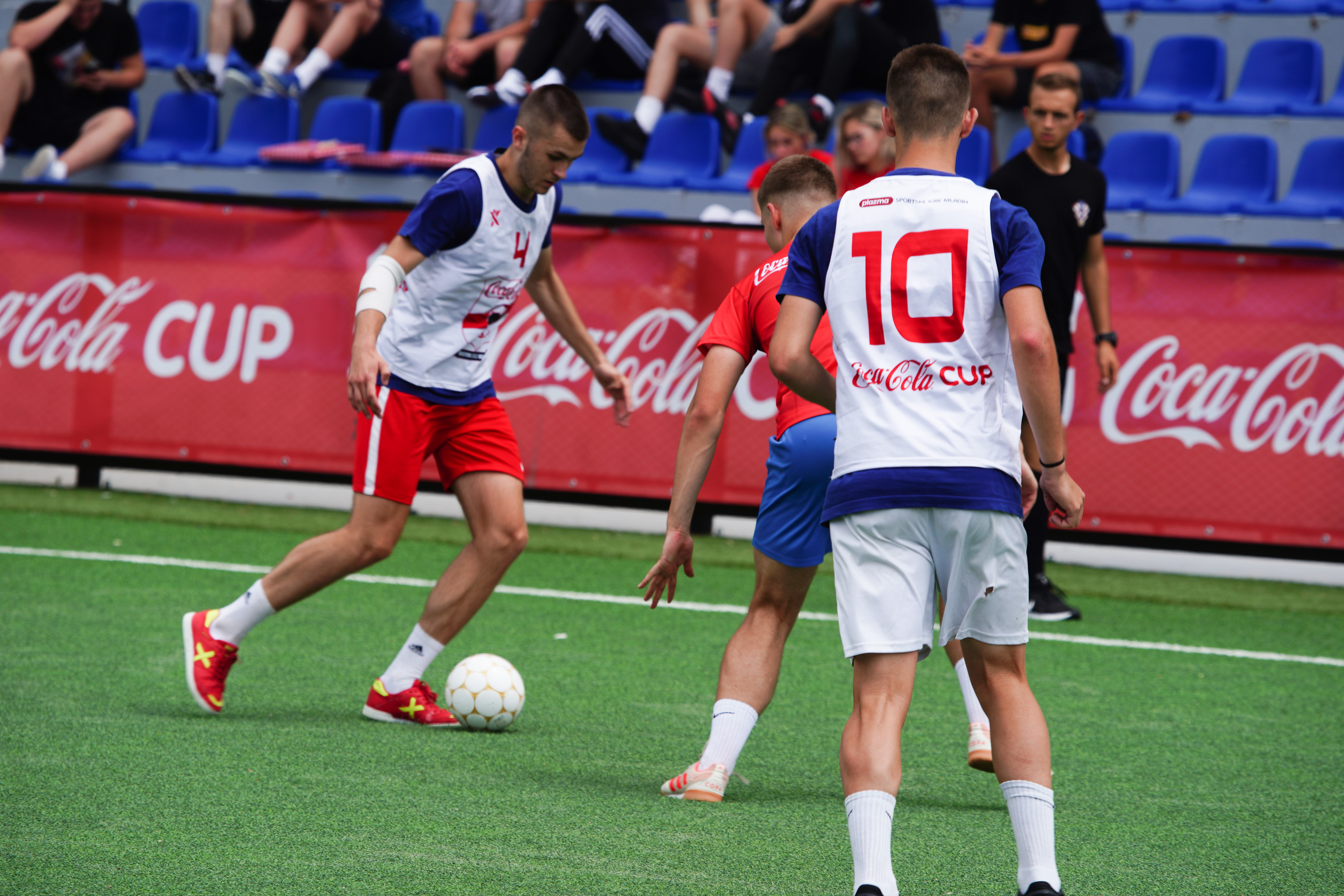 Malonogometne ekipe iz Brodsko-posavske županije sudjelovale na regionalnom finalu Coca-Cola Cupa u Slavonskom Brodu
