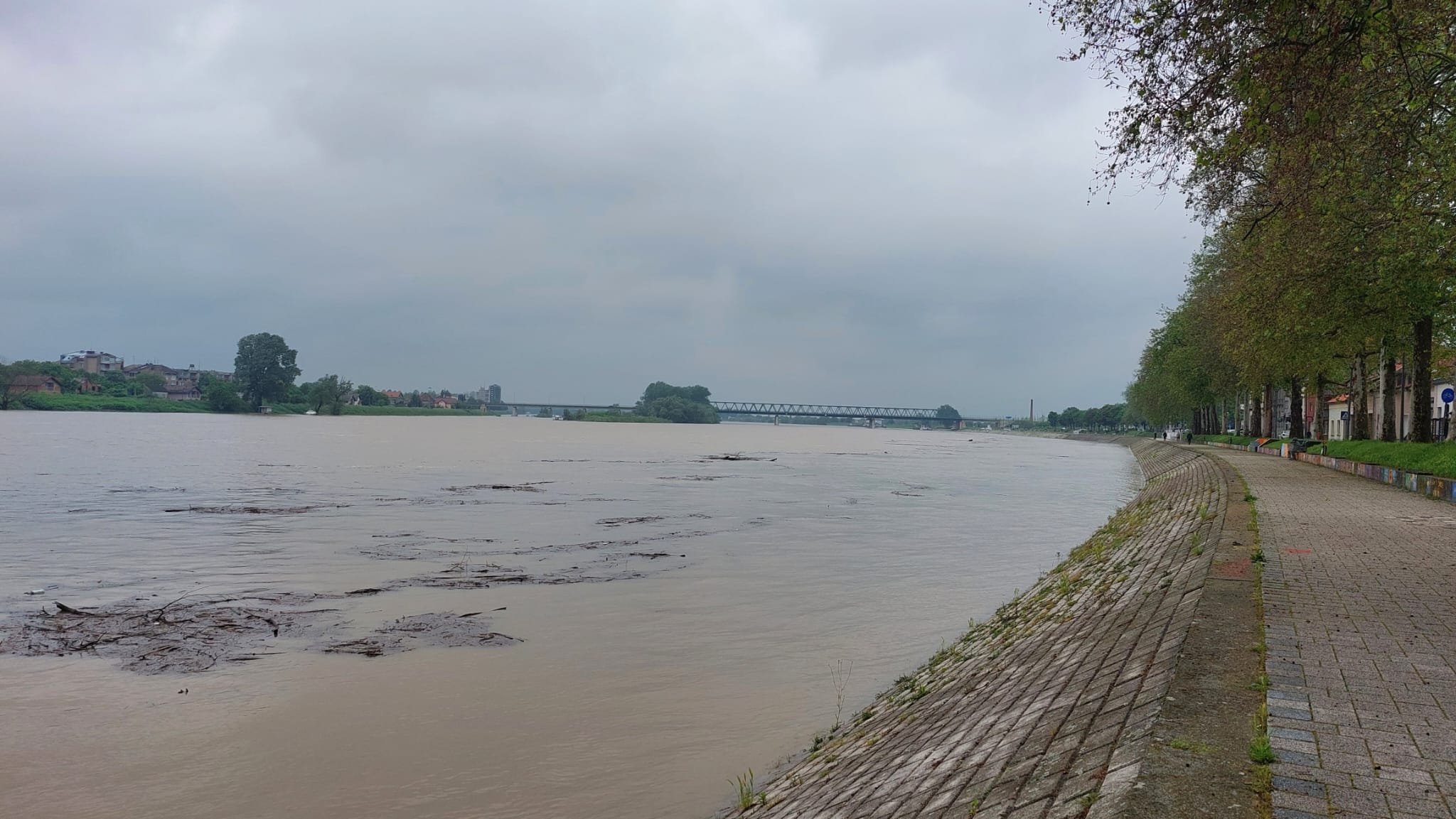 Sava raste pet centimetara na sat, trenutna visina vodostaja iznosi  605 cm