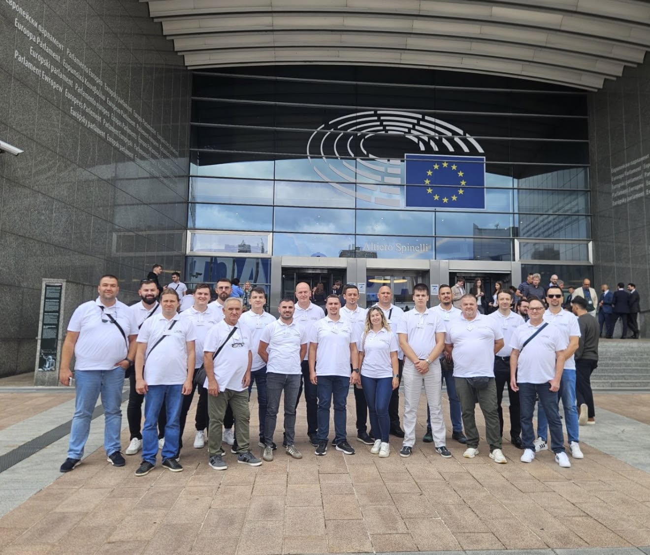Dio velike priče bili su i brodski tamburaši: Hrvatske tamburice zasvirale u Europskom parlamentu