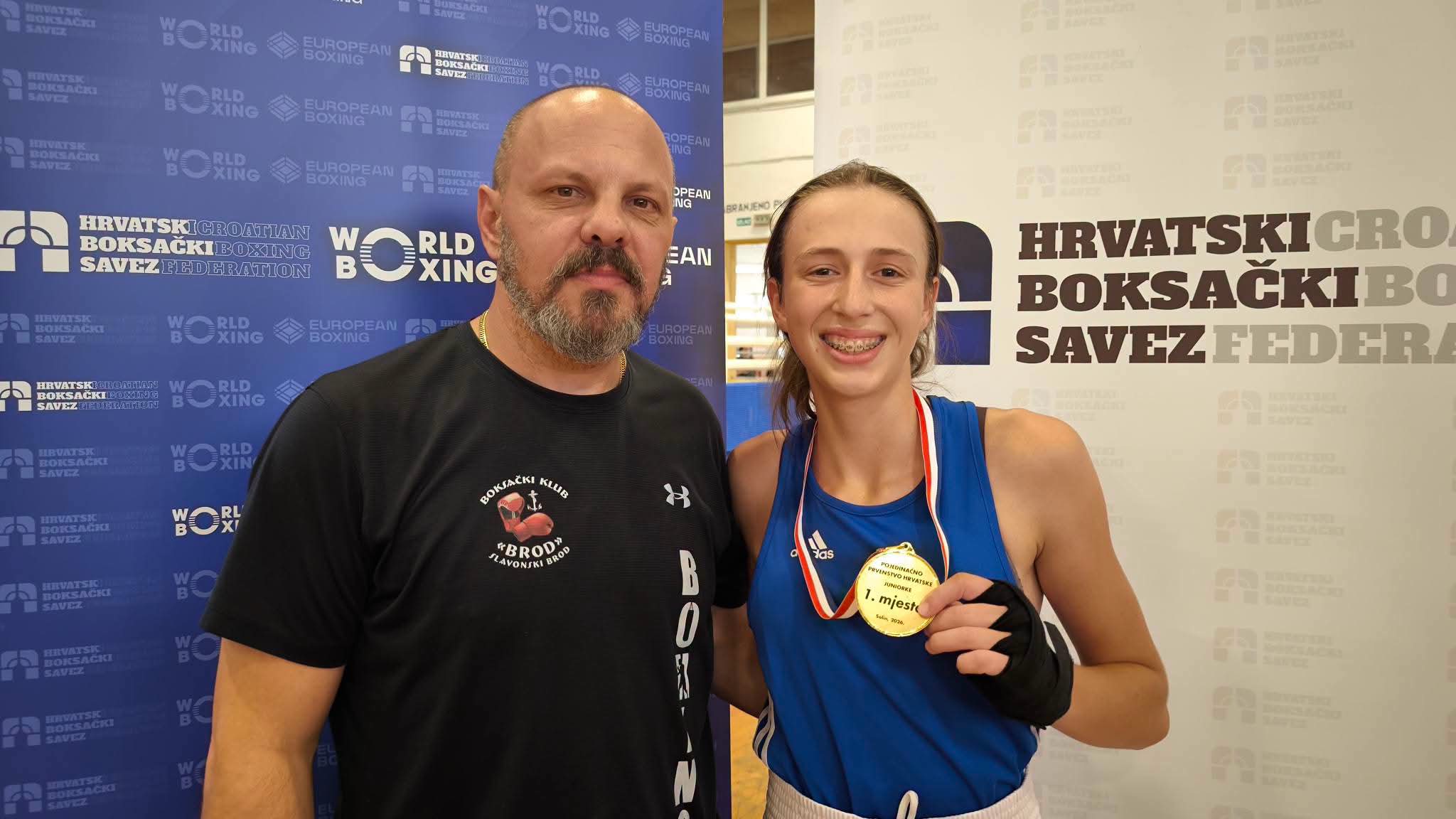 S 15 godina Ema Halajko niže uspjehe u dva zahtjevna sporta i uskoro će predstavljati Hrvatsku na Europskom prvenstvu!