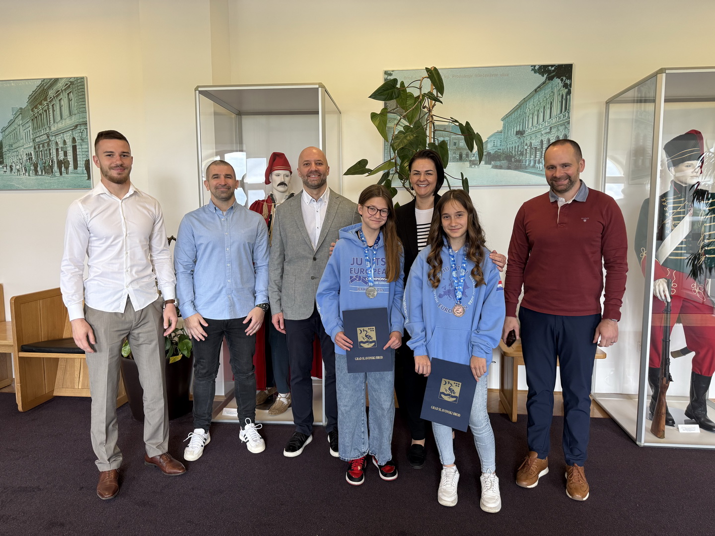 Najmlađe, a srebrne i brončane u Europi! Nevjerojatan debitantski uspjeh mladih Brođanki na velikoj sceni