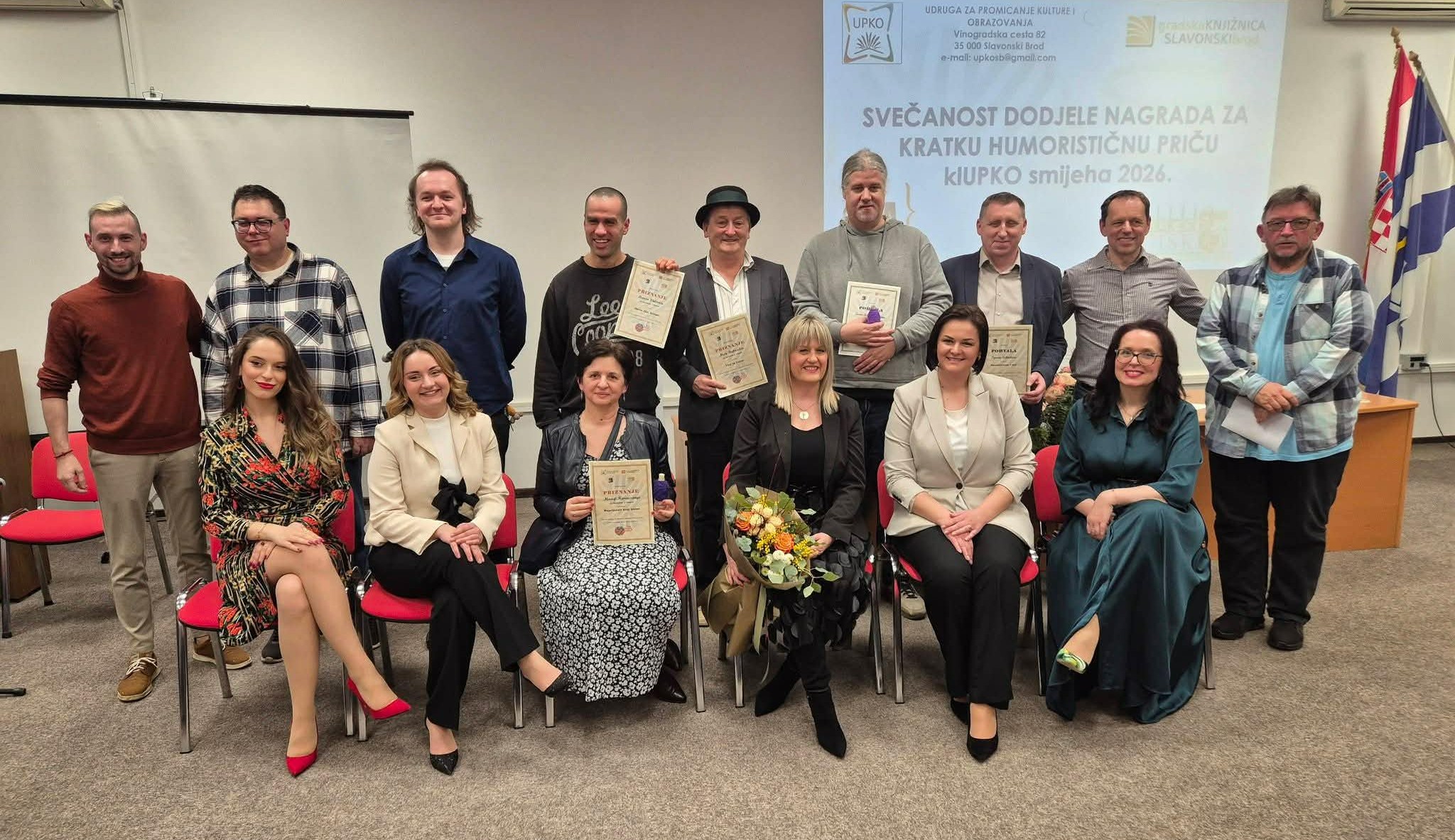 Smijeh prvi ispunio obnovljenu knjižnicu:„klUPKO smijeha“ okupilo publiku u novoj dvorani!